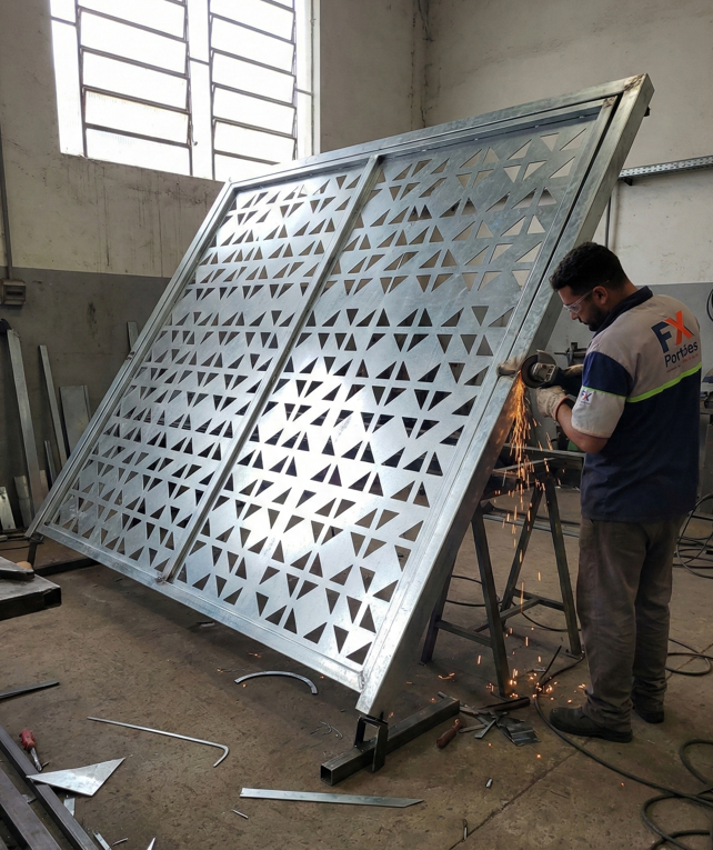 Fabricação de Portão Sob Medida em São Bernardo - (11) 97082-9612