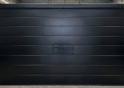 FX04 – Portão Basculante Automático