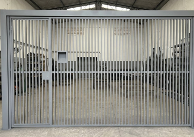 FX19 – Portão Basculante Automático