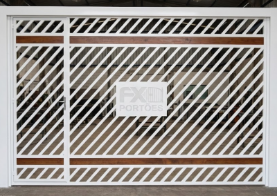 FX142 – Portão Basculante Automático